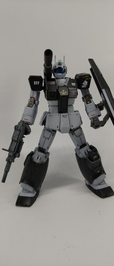 右足はHGEz8のすねを利用