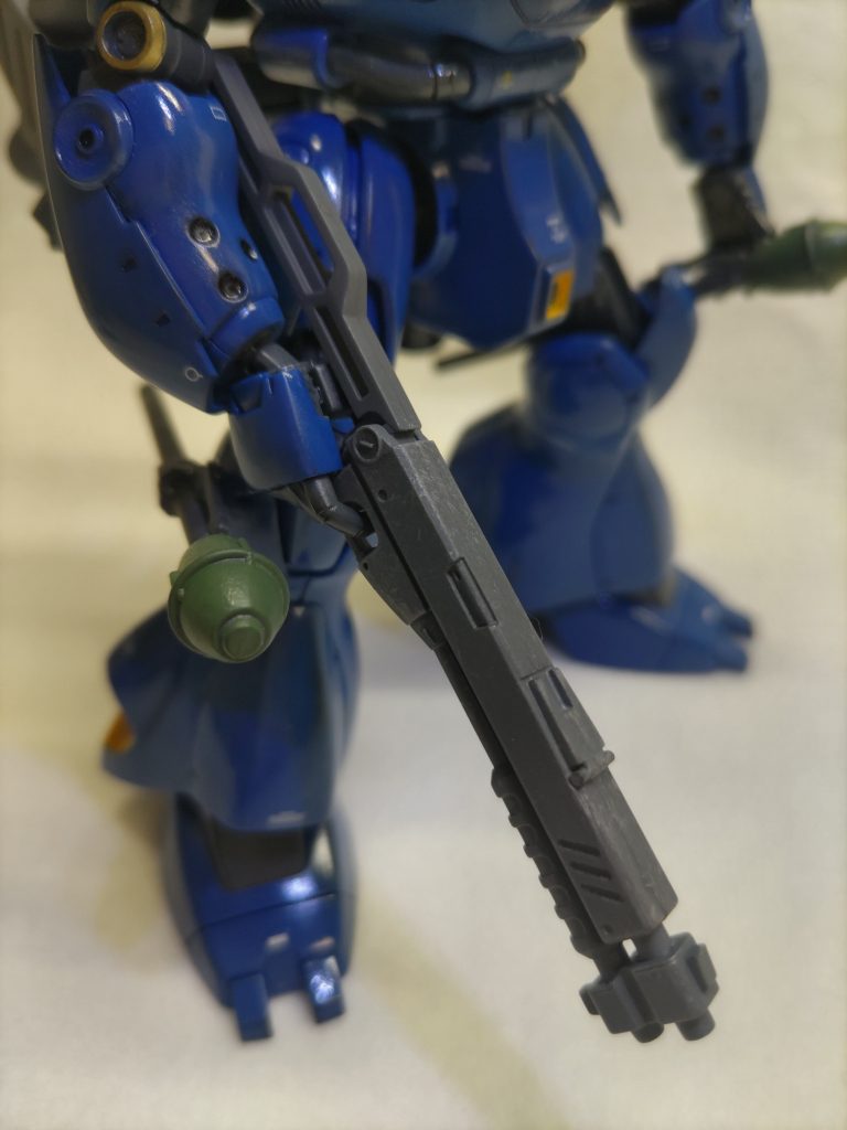 ショットガンはツヤ消しの白化をうまいことウエザリング風にゴマかせたかな?