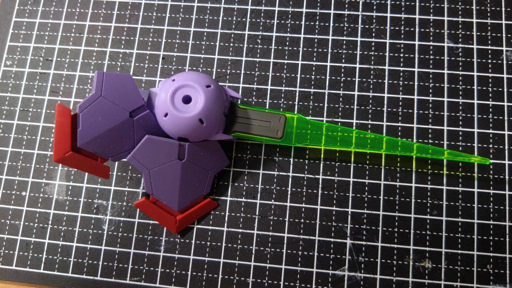 ベギルベウとベギルペンデを見て、ペンデのシールドを花弁のように配置したらカッコ良さそうだな、と。後に萼になってしまうわけですが(^^;