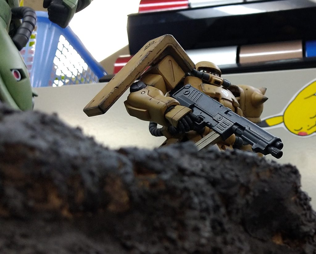 ザクⅡＦ2サンドカラー。