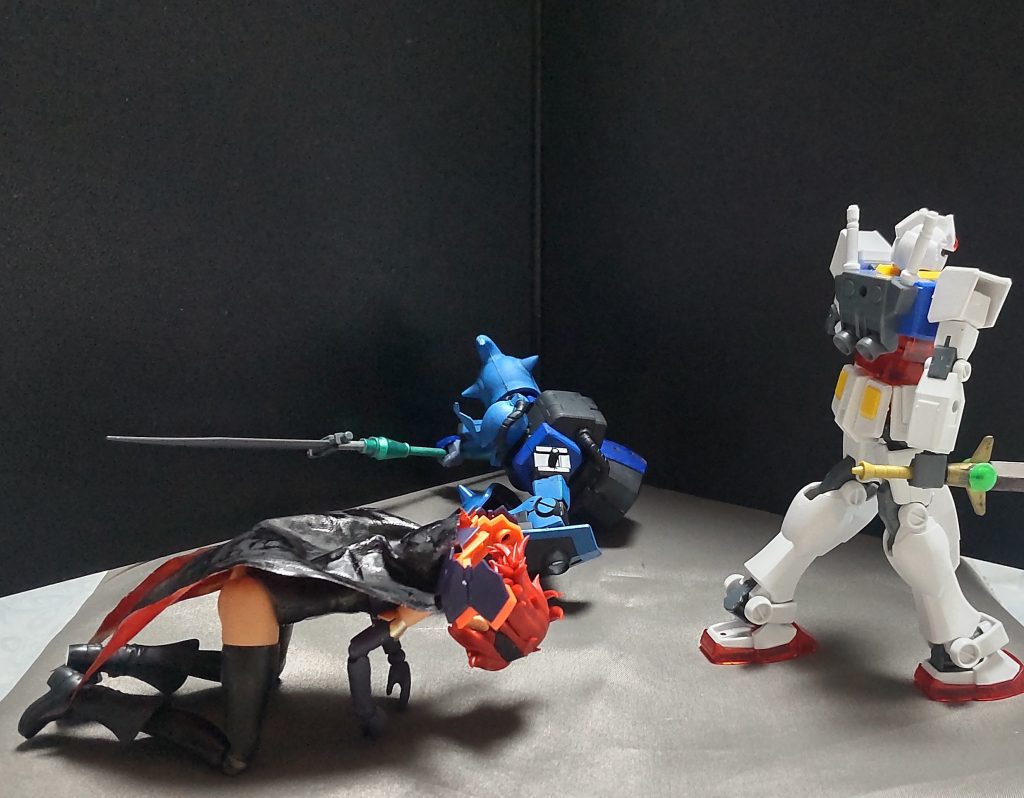 ガンダム「よかろう……罪を憎んで人を憎まず!これからは真っ当に生きるが良い……」スレンジョ「ははぁー、ありがとうございます〜ガンダム様〜……」ガンダムは去っていった!