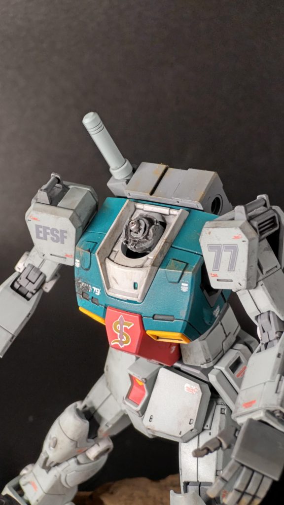 ジムアップ首の破損部分はディテールアップパーツの他にボールペンの芯を分解してそれっぽいパーツを拝借しています。