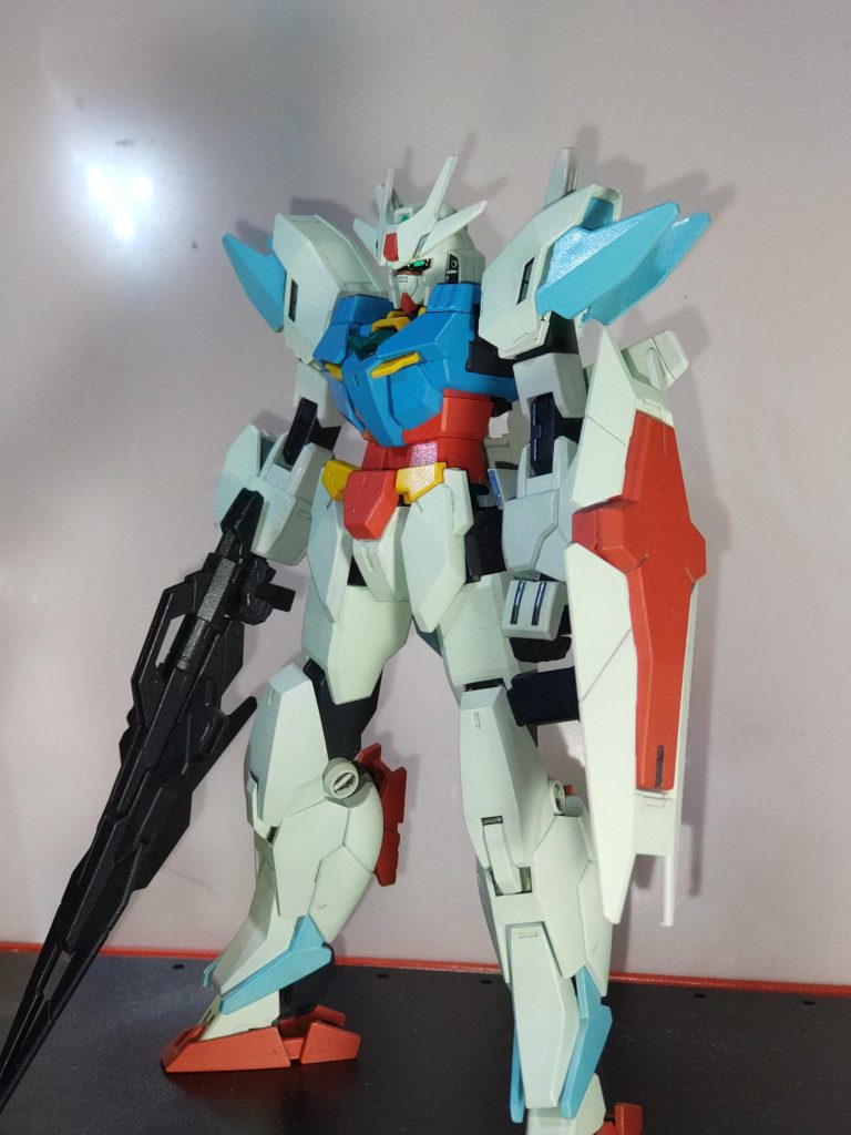 目が奥まってるからなかなか見えない…