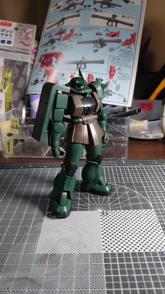 素組みです。表面処理は600番から800番まで、ヤスリ後がトップコートでちゃんと消えるか半信半疑でやってましたがけっこうしっかり消えるんですねぇ〜😀勉強になりました!