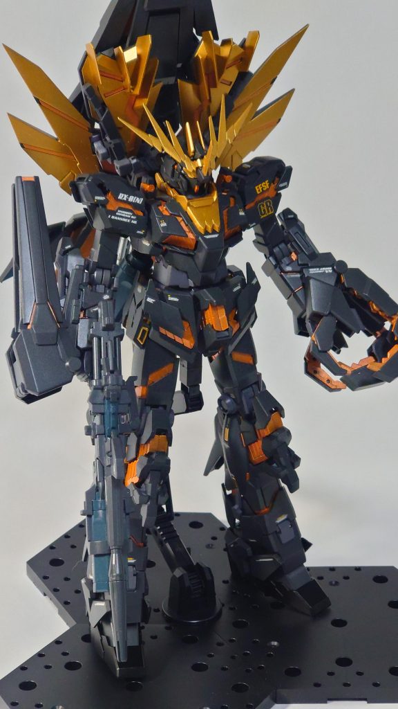 サイコフレームはシルバー下地に蛍光オレンジ今後サイコフレームは蛍光じゃなくてもいいかもと思いました。もっと表現力上げたいと。