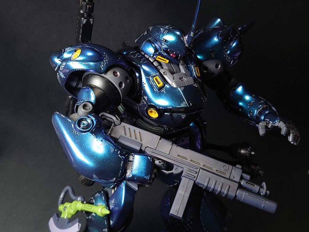 ん？ 武装、ザクからパクった？