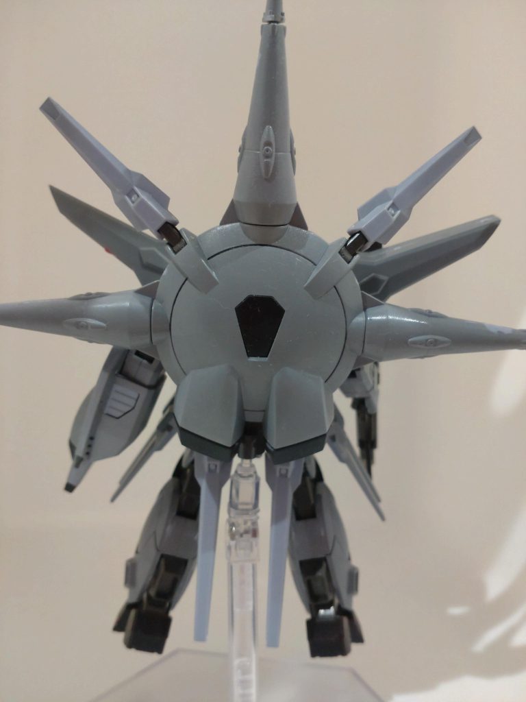 特に劇中の動きも知らないので棒立ちですが名前が天帝とのことなので偉そうに立っていればいいのかな?