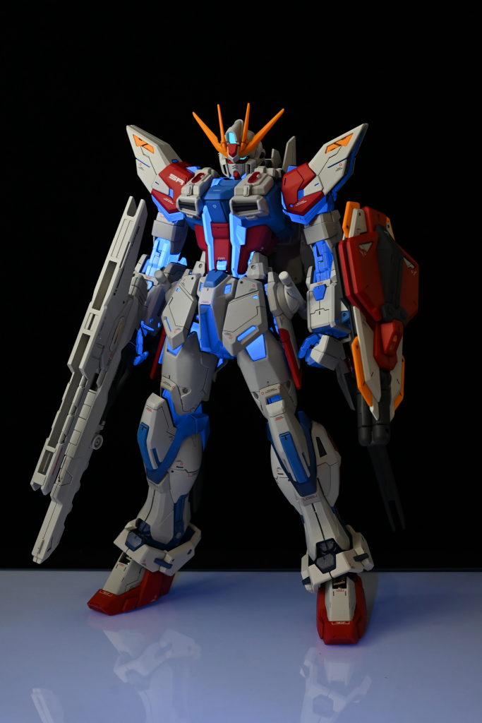 スタービルドストライク–2枚目/制作者：熊ナヴェ