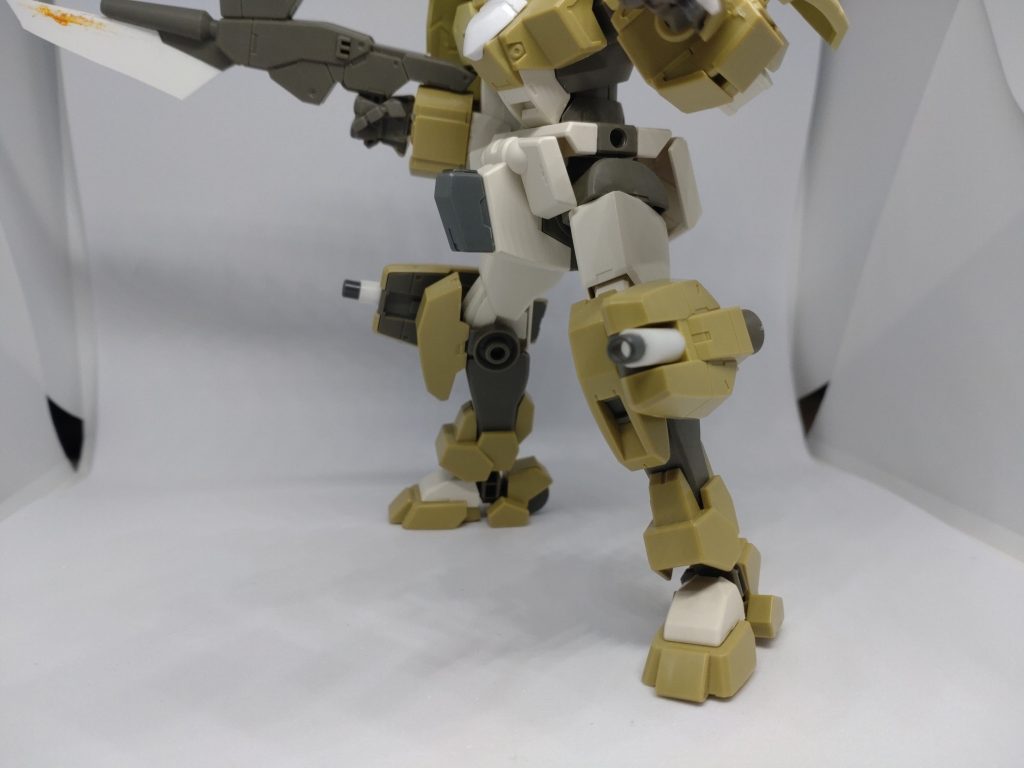 この時に足のサーベルラックをキャノンにしました。
