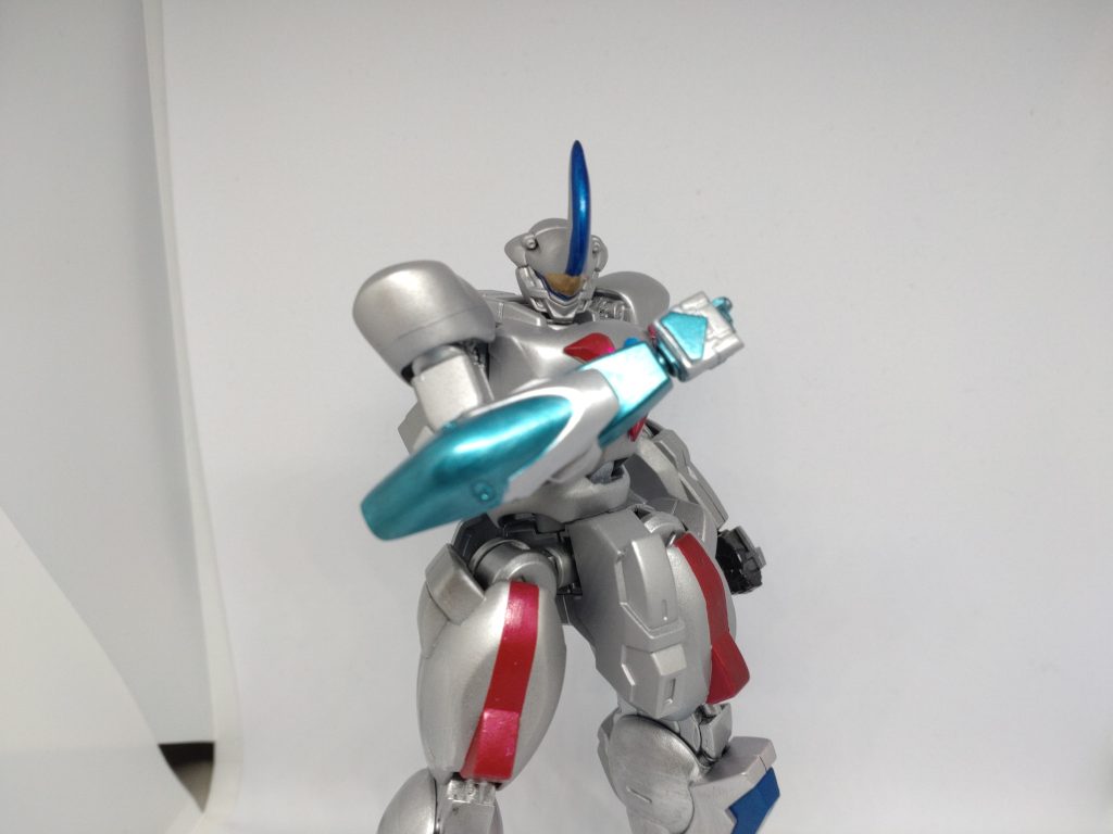 武装 グローランスビームランスを発生させる腕でグローネオスがモチーフです。腕の素材はダリルバルデの腕、MSG?の盾で槍はビルダーズパーツのエフェクトを繋げてます。