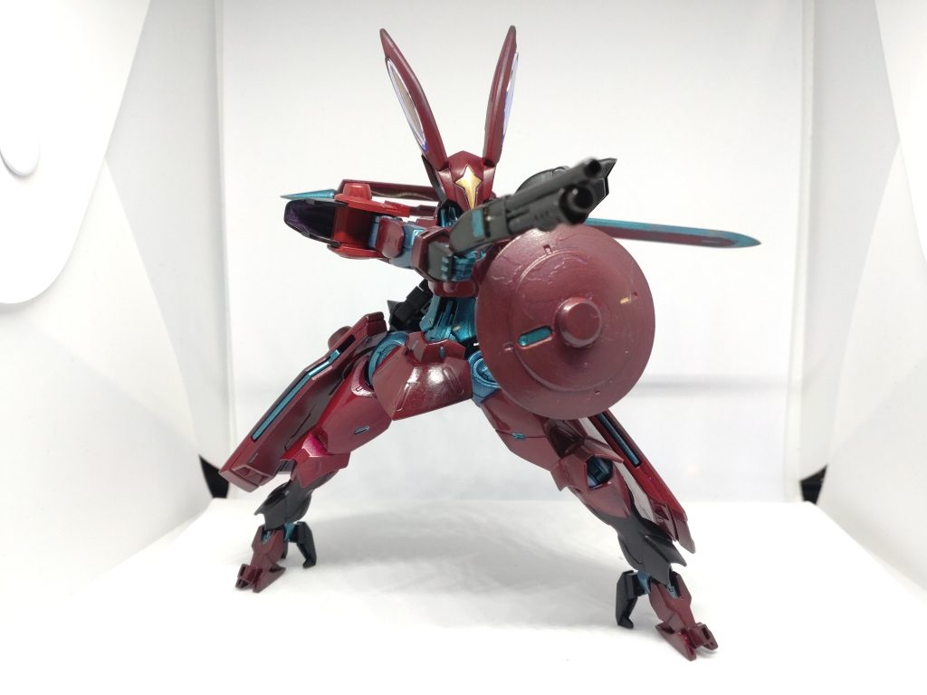 シールドはハインドリーの物にMSGで少し装飾がしています。