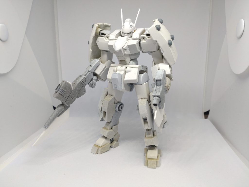 サフは白を使ってます。