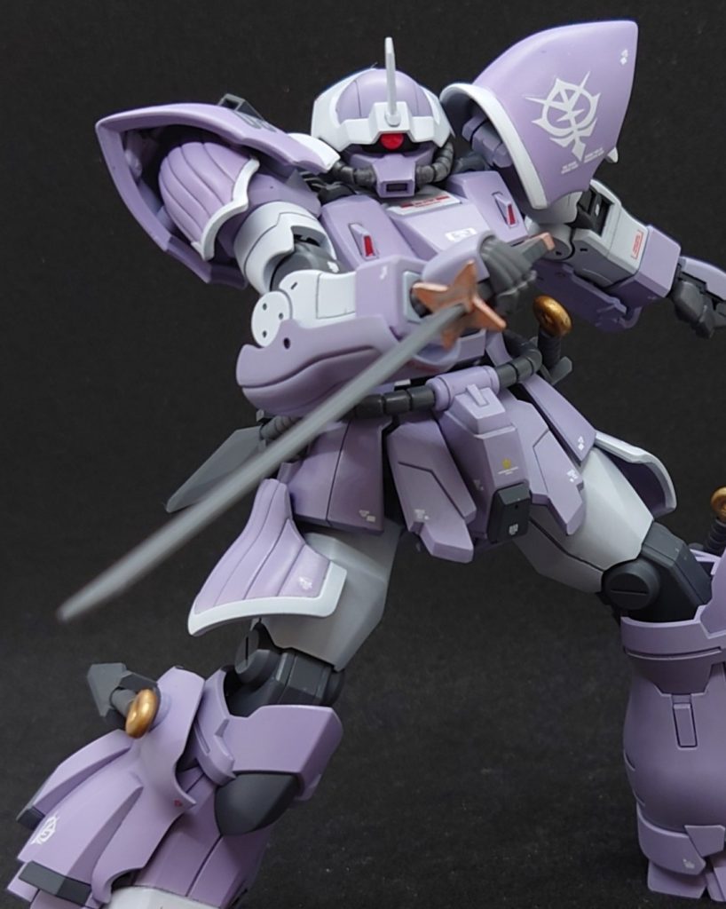 忍刀は鍔をニンニン言ってそうな形に。