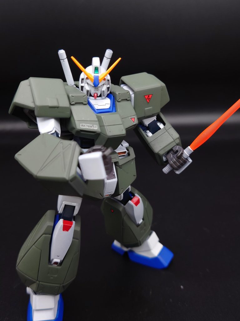 ビーム・サーベル構えて