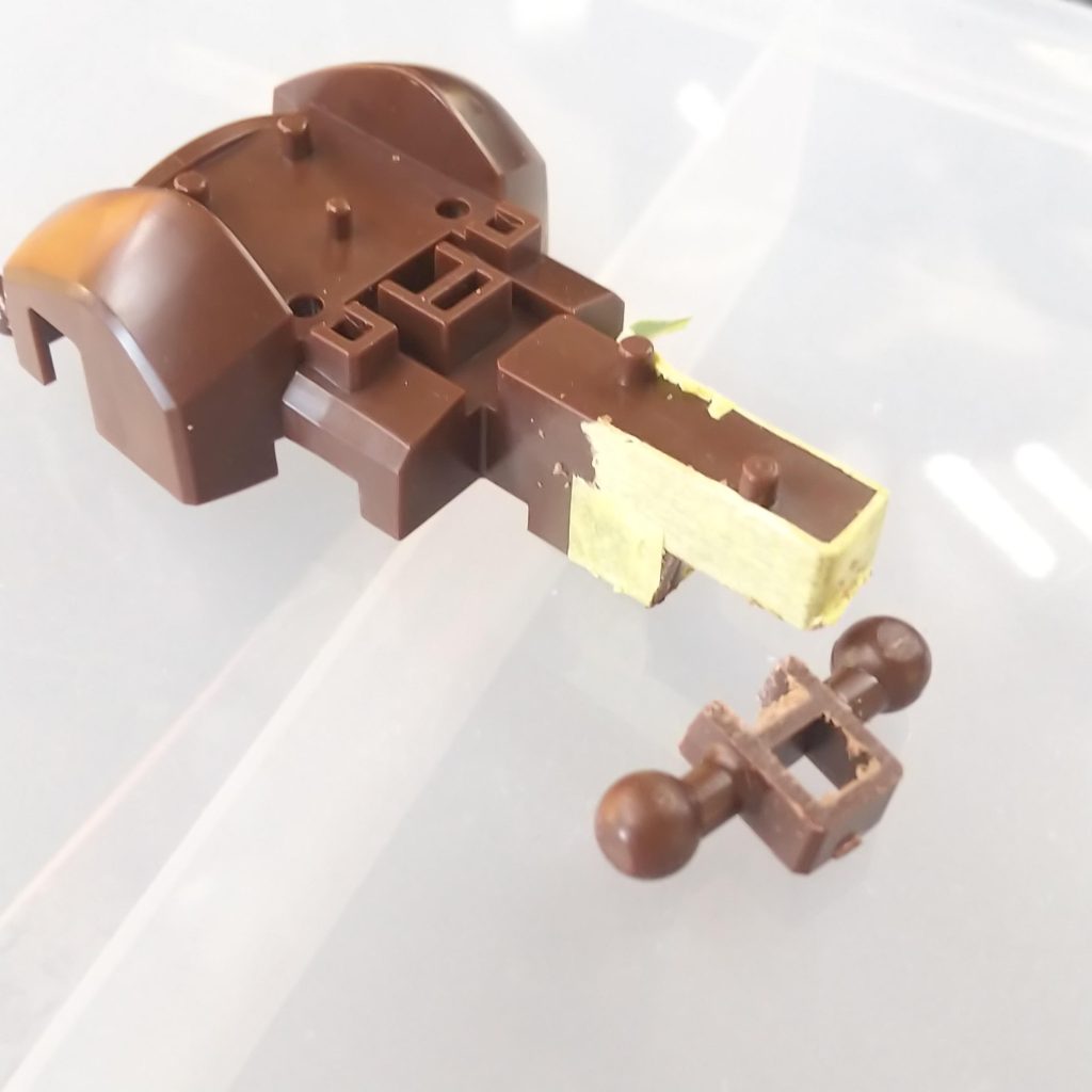 股関節を下と前に移動ポリキャップを逆八の字あとは手首にスペーサーなどの小改造