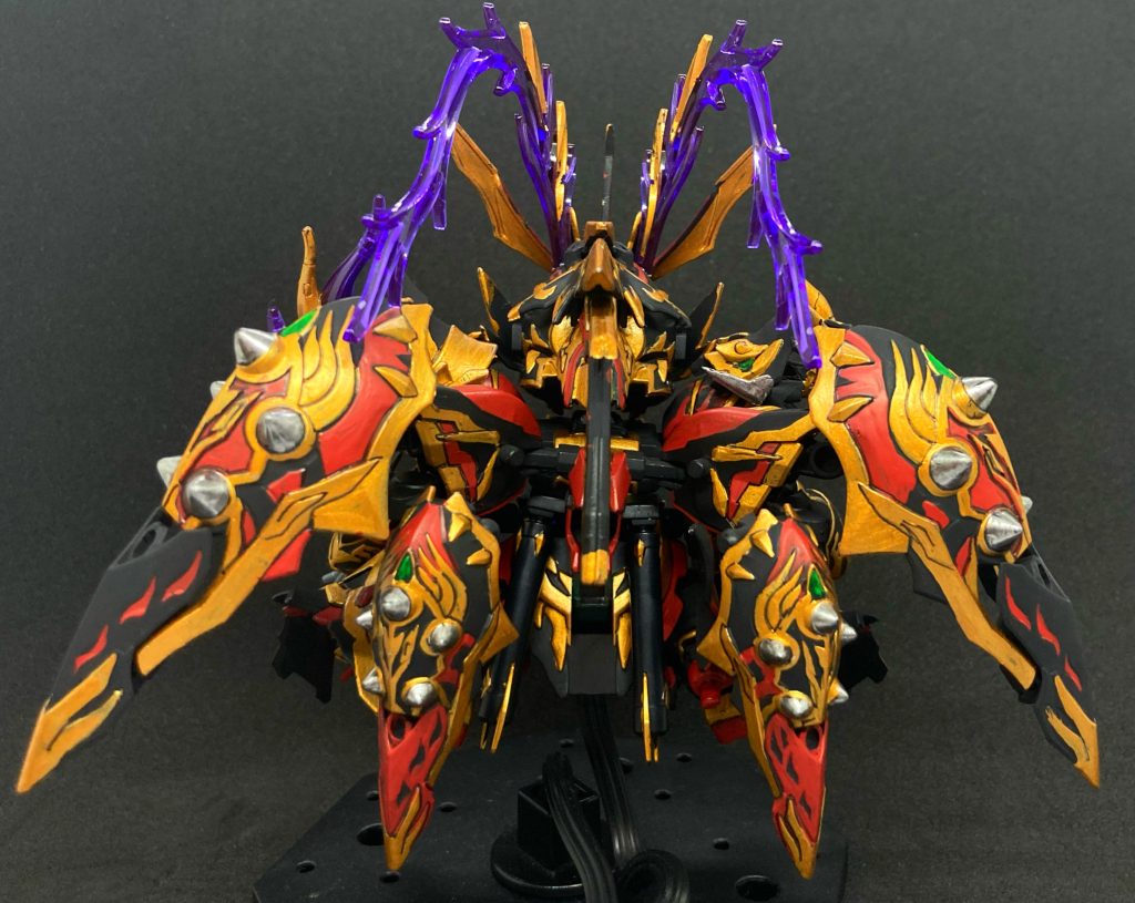 この背中をみるとクシャトリヤも混ざってる？ってなりますけどね自分はどの形態もこの子は背中結構好きなんすよ