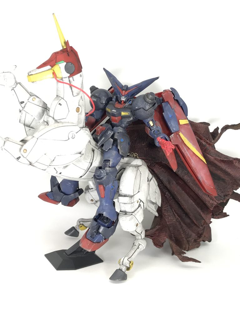 ノーマルマスターガンダム+馬(馬名前なんだっけ…)+スポーンマントこいつ…とうとうタママントすら作るのが面倒になったか…