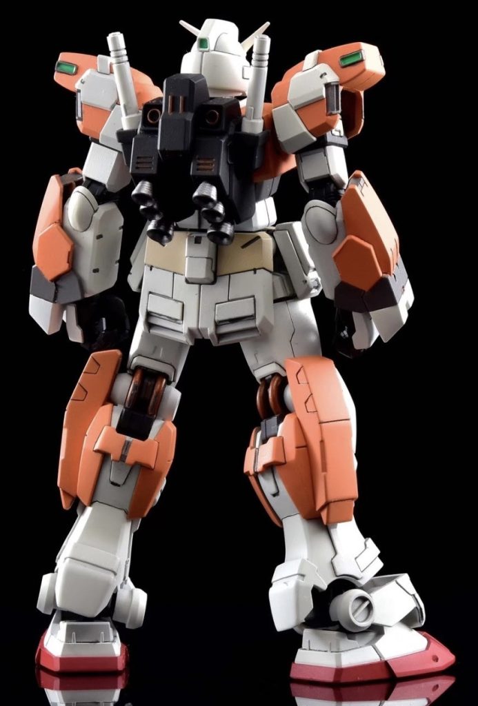 ■機体_背面あとはキットの溝を彫り直しています。ちなみにミキシングに使用したキャバルリーも同じように仕上げてます。命名の由来は、キャバルリー(上半身)のジャケットを着てるようだからです。