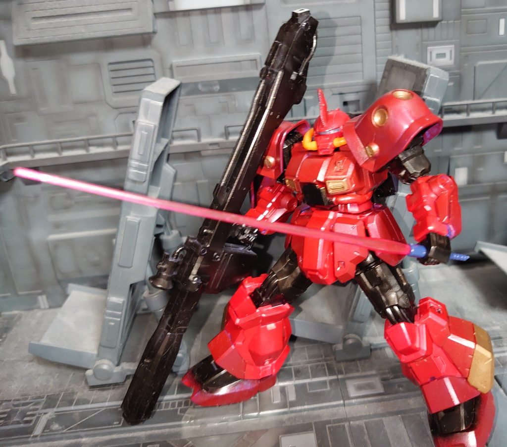 パックオフ脚部はパイプ付けてるとほとんど曲がらないので外して裏からプラ板でカバー