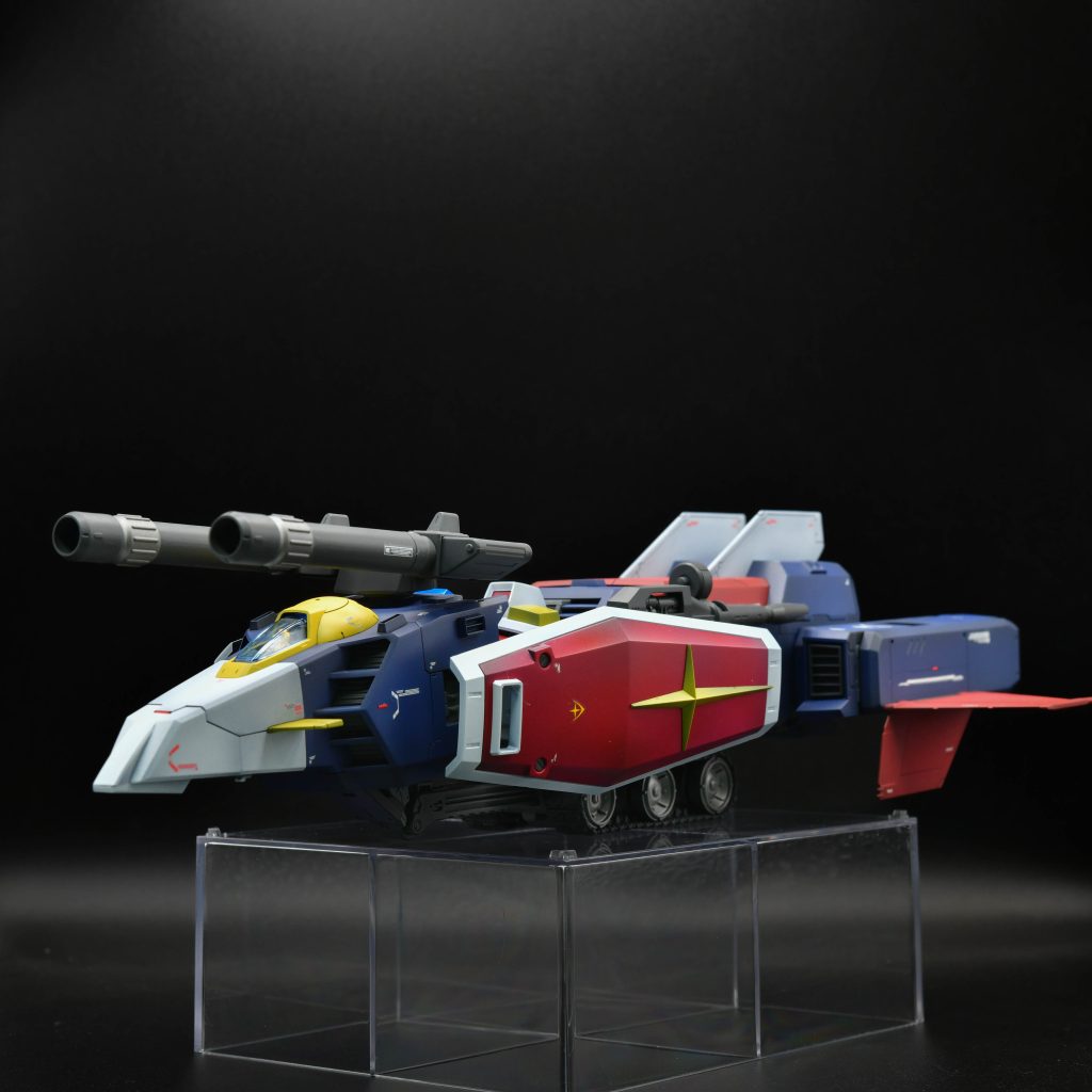 航空機に似つかわしくない底部のキャタピラがたまらん！まさに重爆撃機。