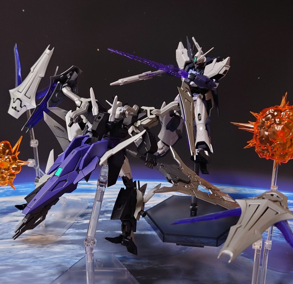 セレストラガンダムのビットシールドが、相手のファンネルを打ち砕いた!“「ブレイクシールド」でファンネルは全て潰した、あとは!”