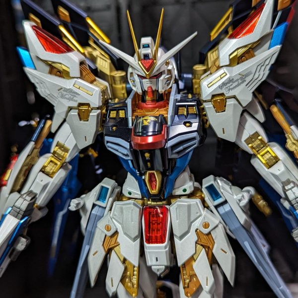 MGEX ストライクフリーダム 控えめメタリック塗装