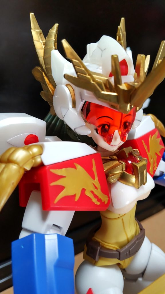 金のドラゴンエンブレム