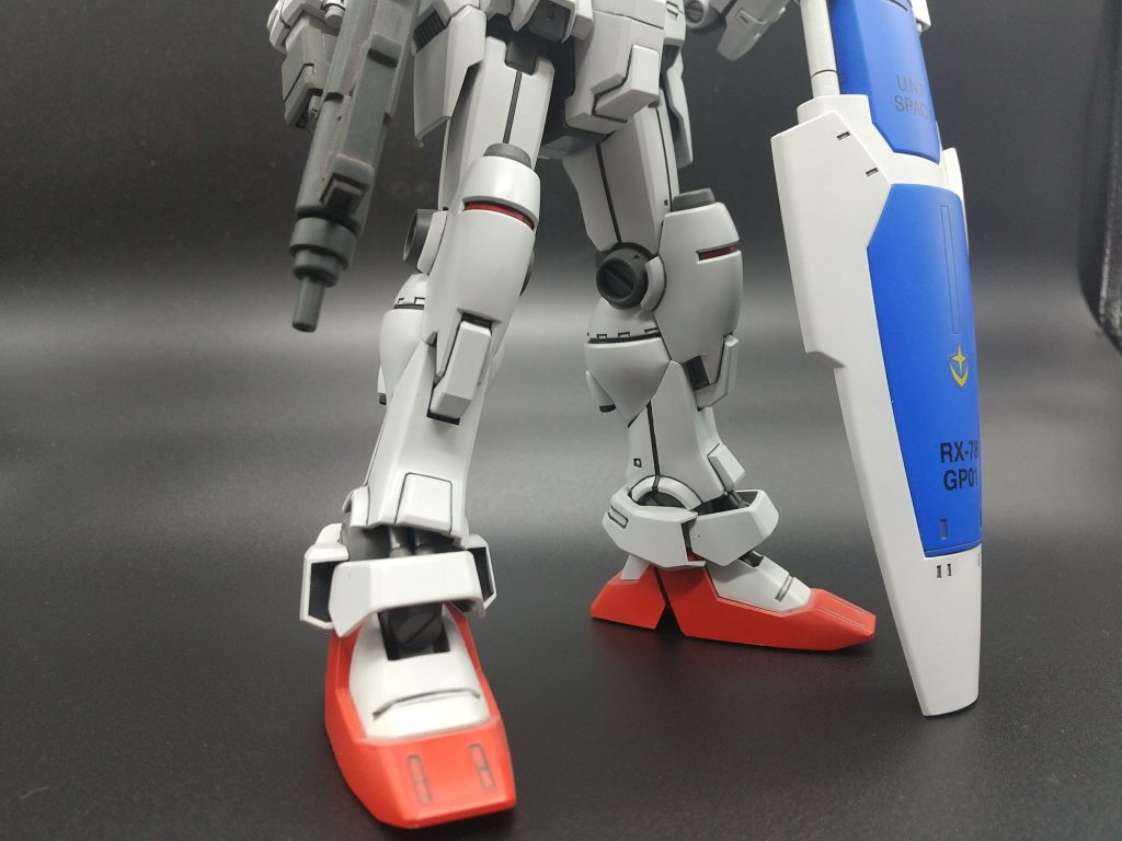 スラリと長いスネ(無改造)、素敵です♪。