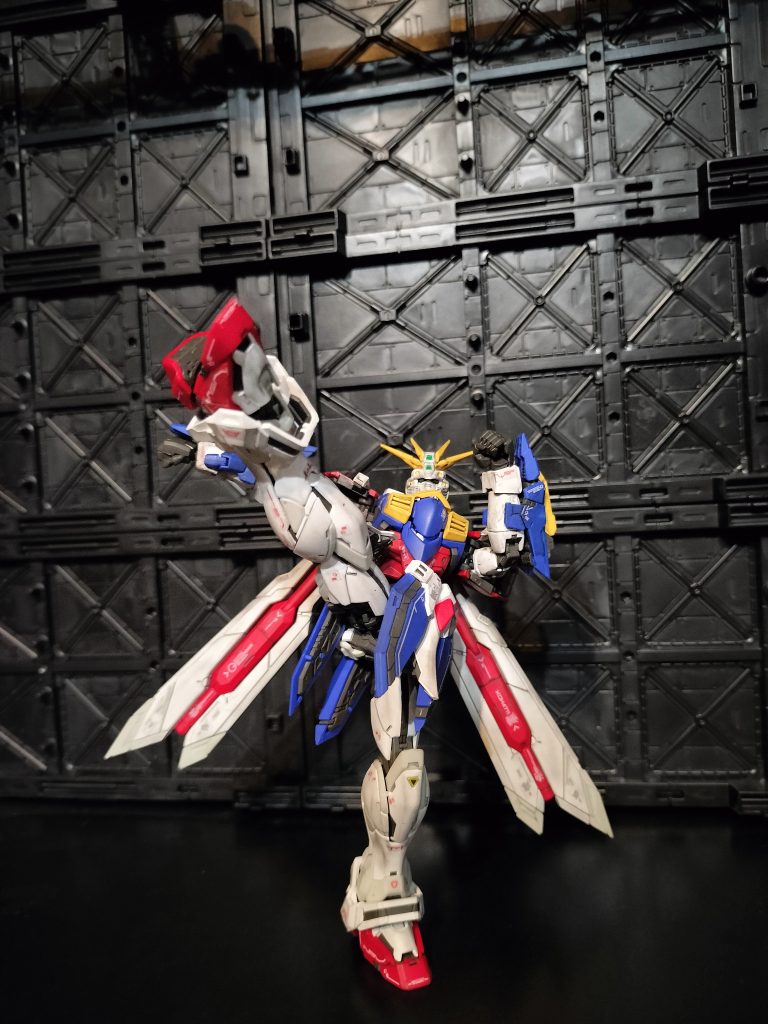 ハイキックで安定するってスゴイ！足裏、足首の可動で微調整が可能。ネオ・ジャパンのガンダムは化物か！