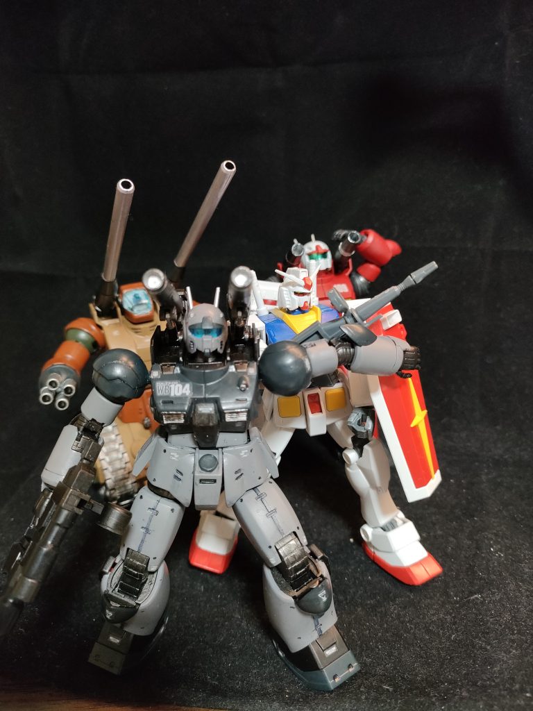 はやる若手グループを制するベテランぶったガンキャノン