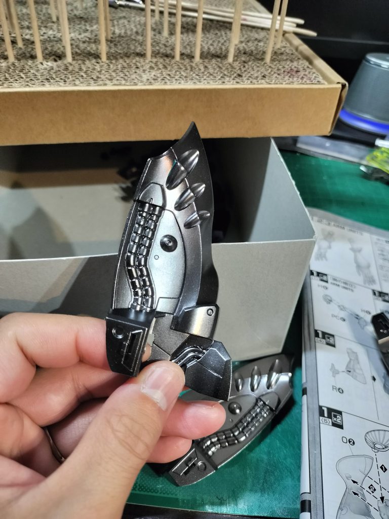 これを、マスキングゾルを剥がすと