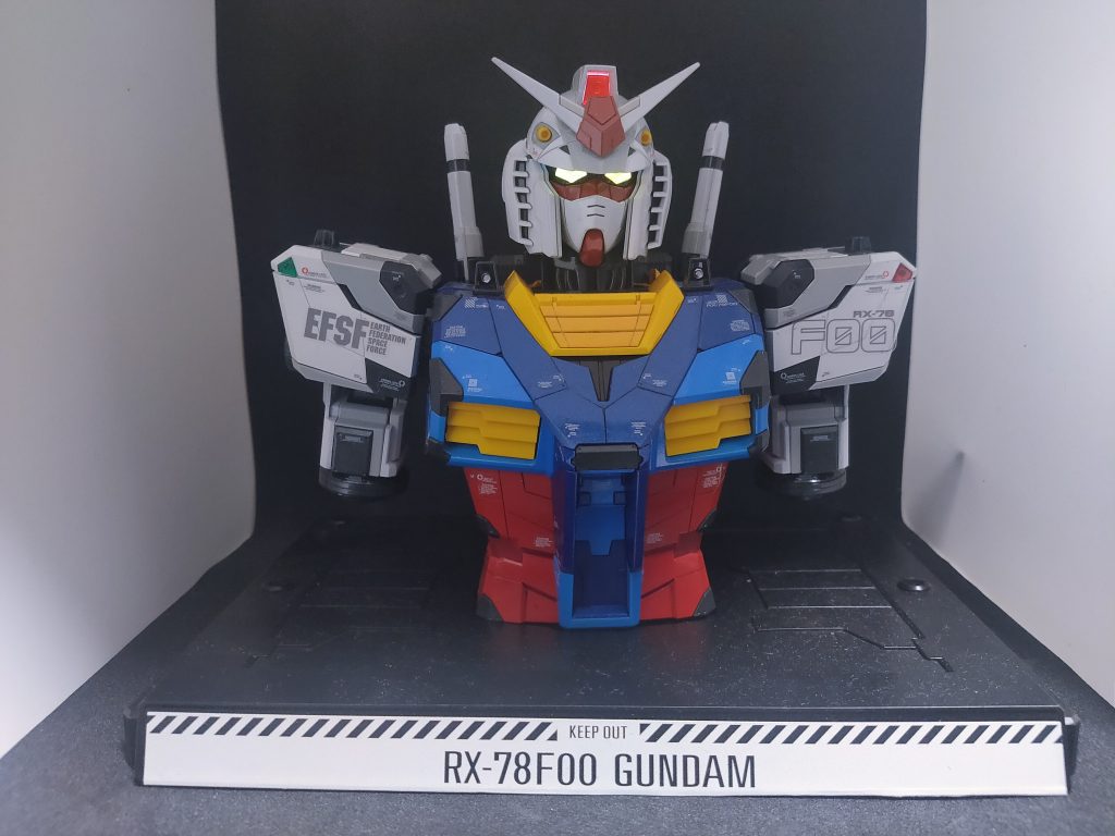 横浜ガンダム（F00）胸像–2枚目/制作者：ゆうさん