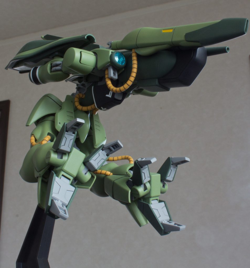 このあとアップするロトと対峙するシーンをイメージして飾ろうと思ったので足の裏手抜けない!面倒くせぇなぁと思いながら整形したの記憶してます(笑)実際ロトに撃ち落とされたのはガザDかも知れませんが。。