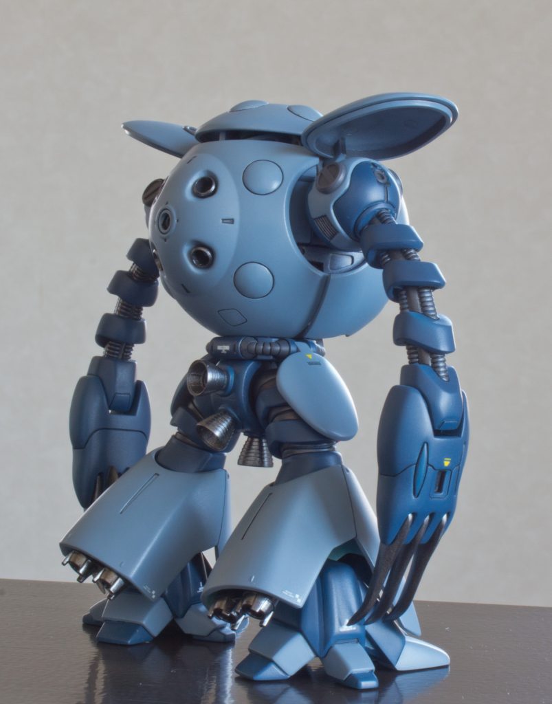 その他クローを鋭くしたり、スジ彫りで手足装甲と内部フレームの「別パーツ感」を強調したりと自分的に気になるところは一通り手を入れました。