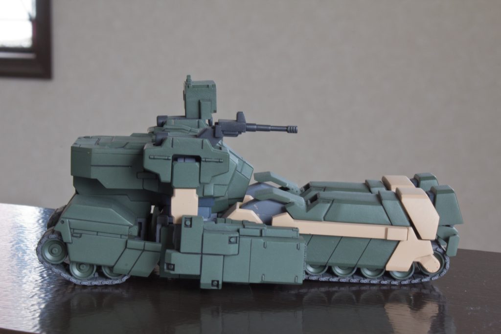 変形時頭部や腕部引き込むんですよね〜