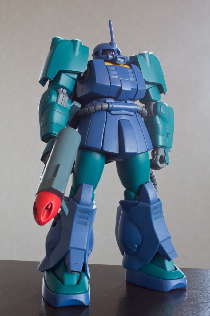 製作当時ザクを作るのも10年以上ぶりで、色んな意味でその進化に驚きました。