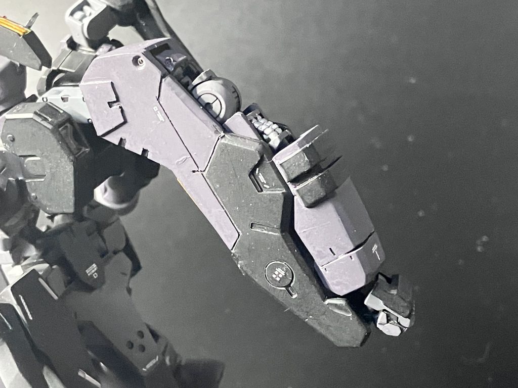 ギミックバレバレ。このクソデカスラスターはエアリアル改修型のものをベースにしてます。