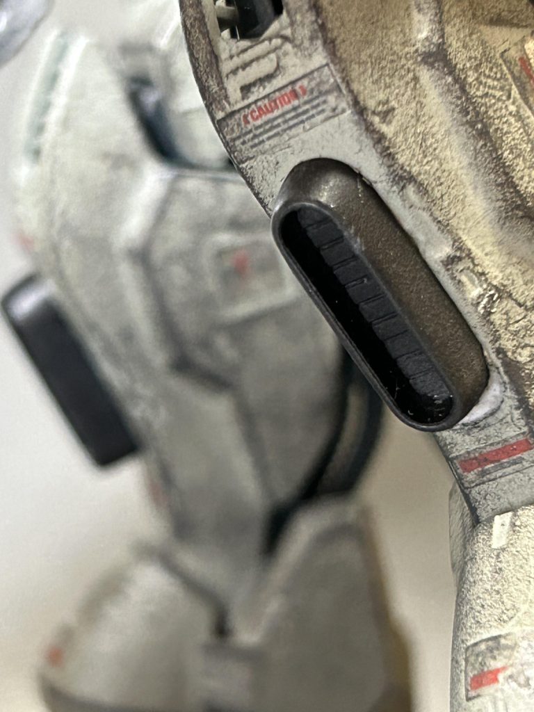 水転写シールはまだ練習中なので、今回は従来のデカールシールをぺたりシールの枠が意外と良い味を出してくれた…?