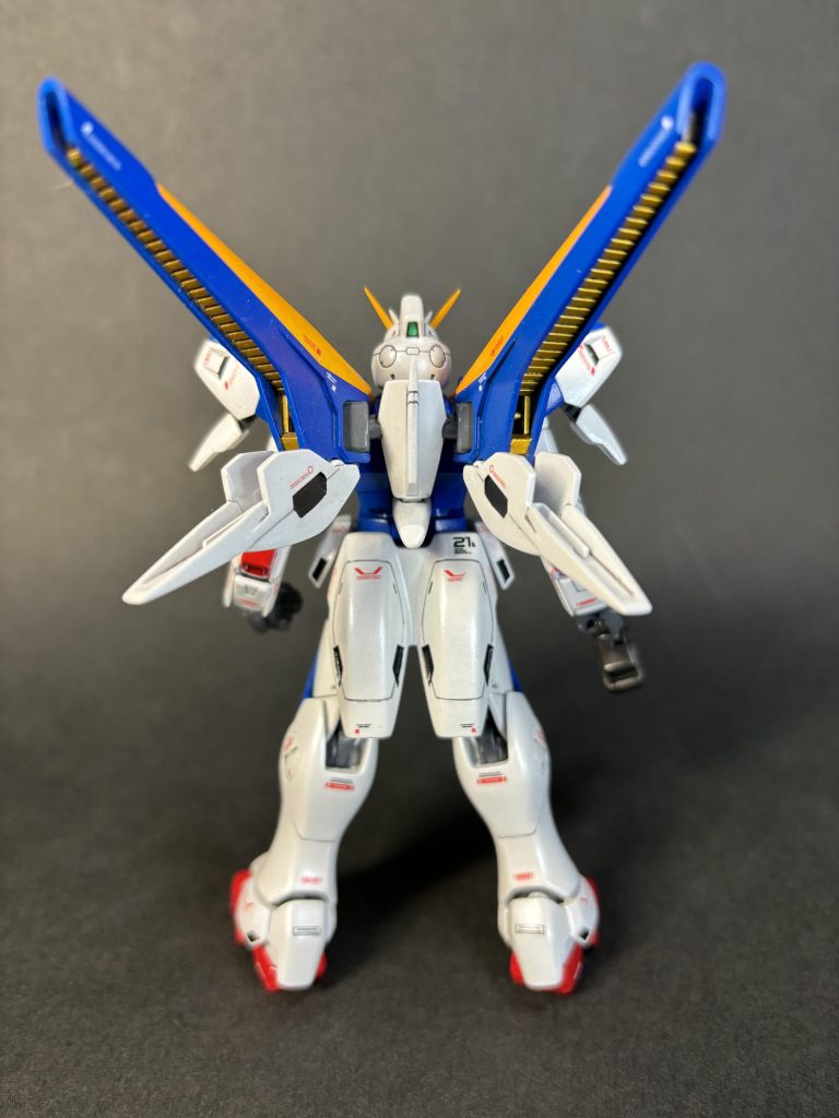 HGUC V2ガンダム–4枚目/制作者：blaster