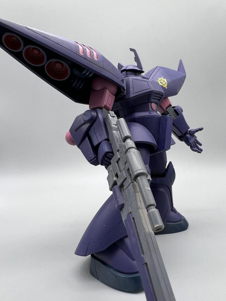 今回も塗装はシタデルカラーの筆塗り全塗装ですピンク:MEPHISTON RED ＋ CORAX WHITE ＋ NAGGAROTH NIGHT紫:NAGGAROTH NIGHT ＋ MACRAGGE BLUEその他:MECHANICAL STANDARDかなりプル機っぽい色が出せたと思います