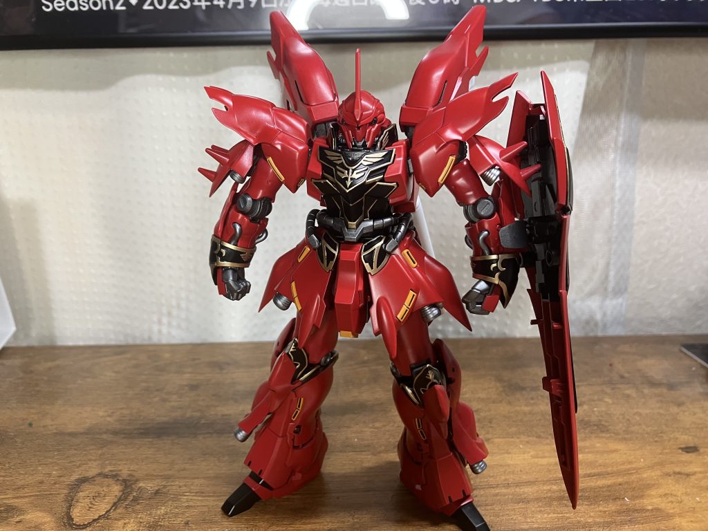 HGシナンジュ全塗装–2枚目/制作者:Rort