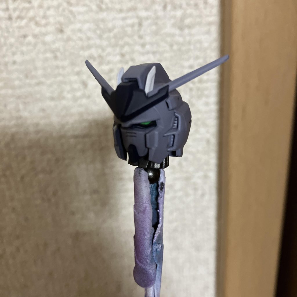 ガンダムフェイスも塗装済みです