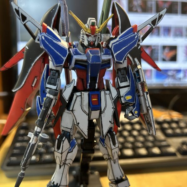 デスティニーガンダム