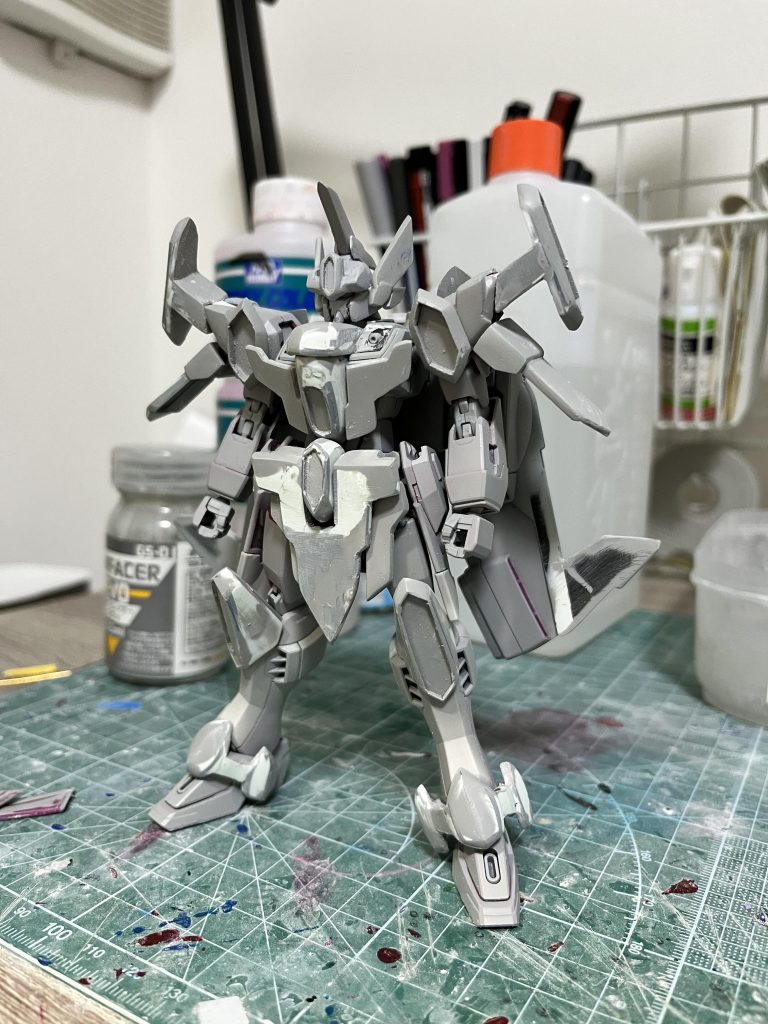 当初はファトゥムを使う予定でしたが、組み上げてみるとオデュッセアのライラスと比べて大きく、主張が強かったので、最終的に使いませんでした。