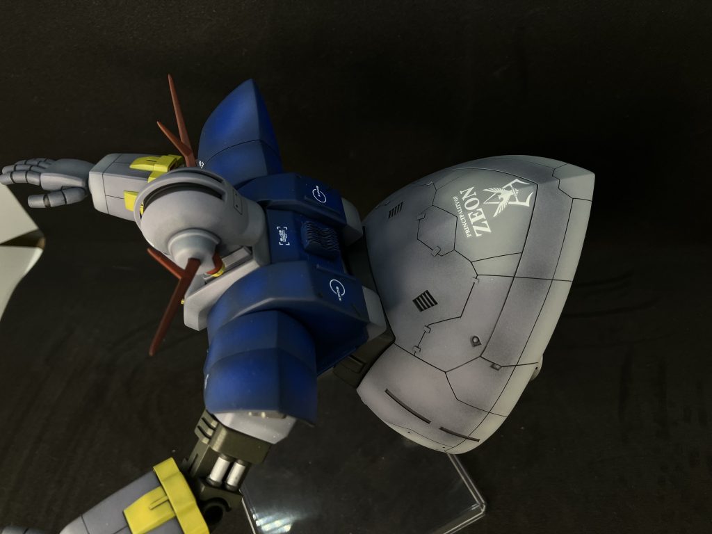 スジ彫りはRG風に