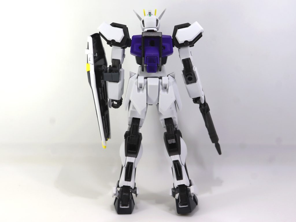 塗装作品 No.2　ENTRY GRADE 1/144 ストライクガンダム ムウ・ラ・フラガ–5枚目/制作者：茶雪bravely