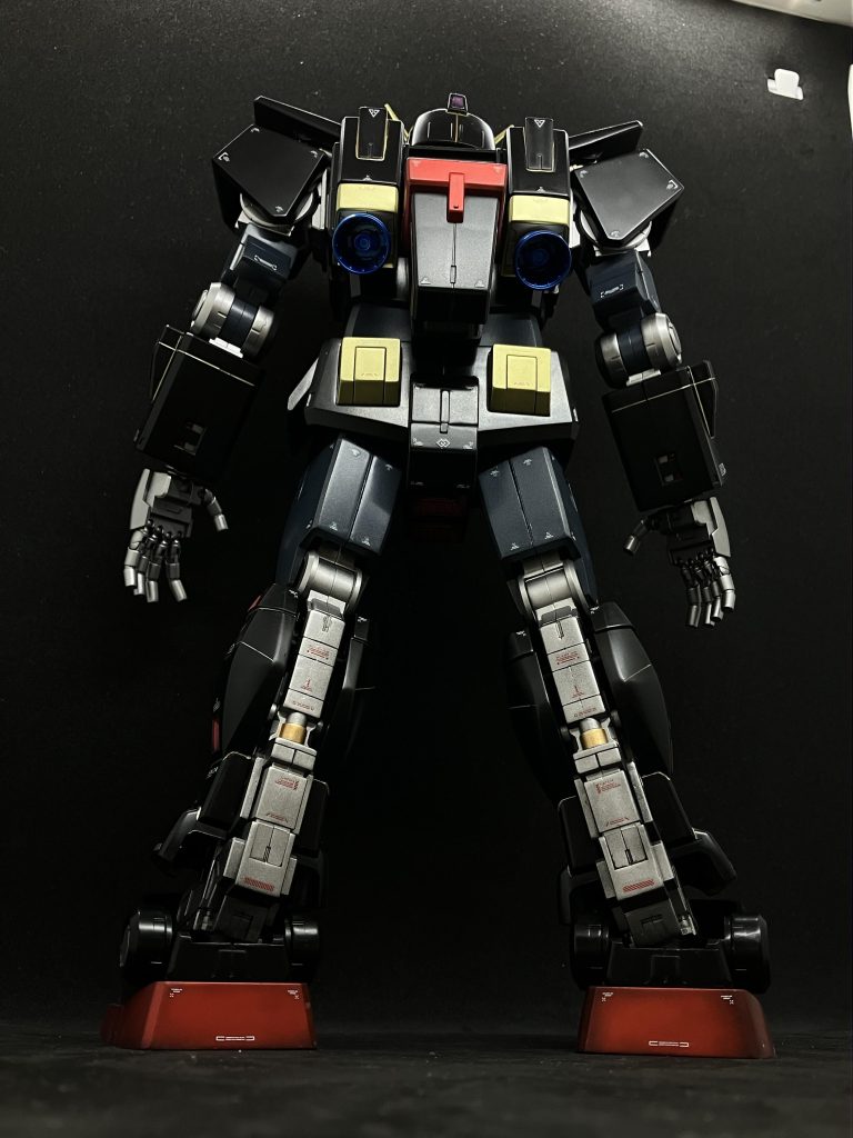 足裏の合わせ目消しが一番、大変でした。※上手に消えていない。（泣）