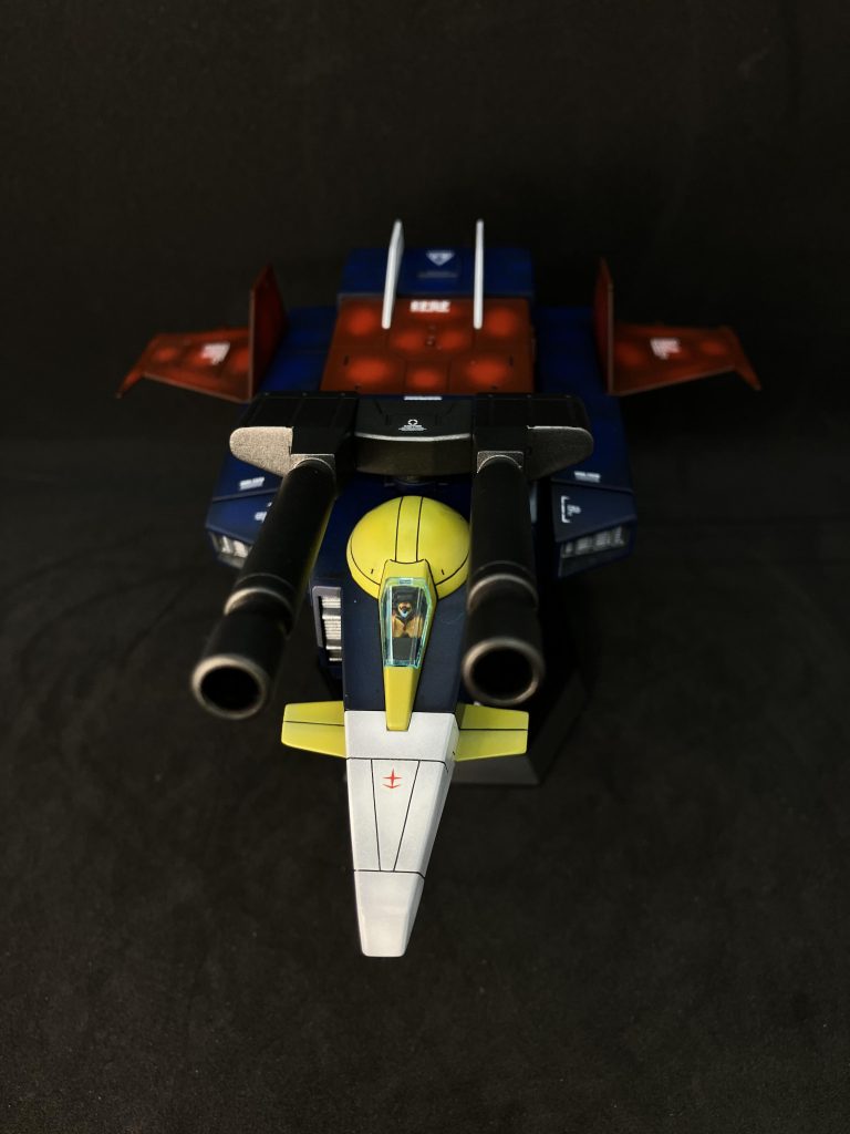 頑張ってセイラさん風に塗ってみました。老眼にはつらい。（汗）