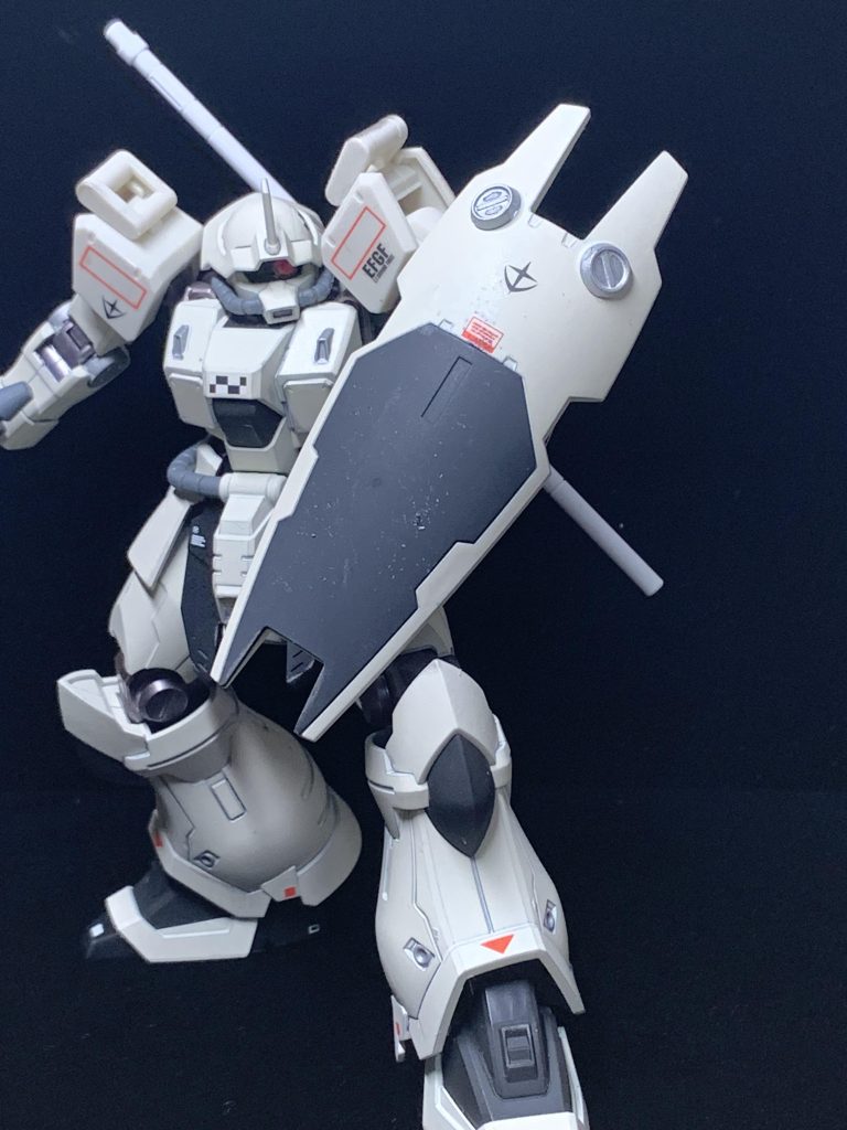 シールド。あえて陸戦系ではなくコマンド系のシールドにしてみました。