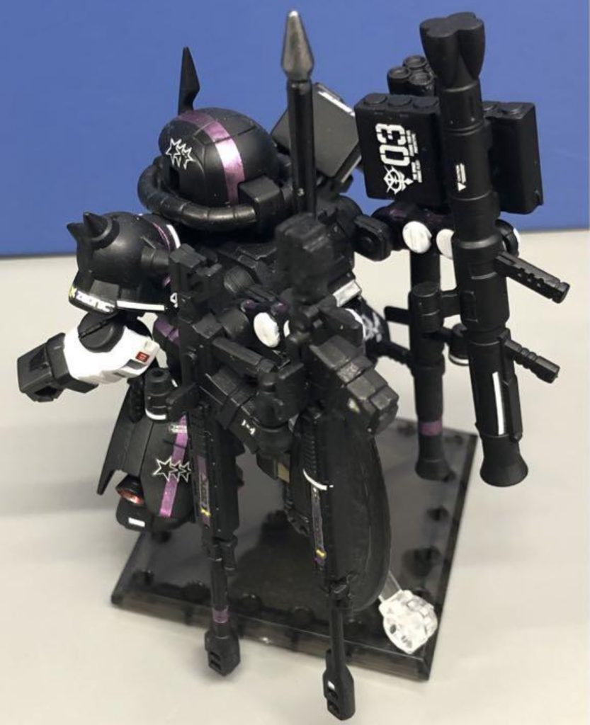 磁石でバックパックにマウントしてます